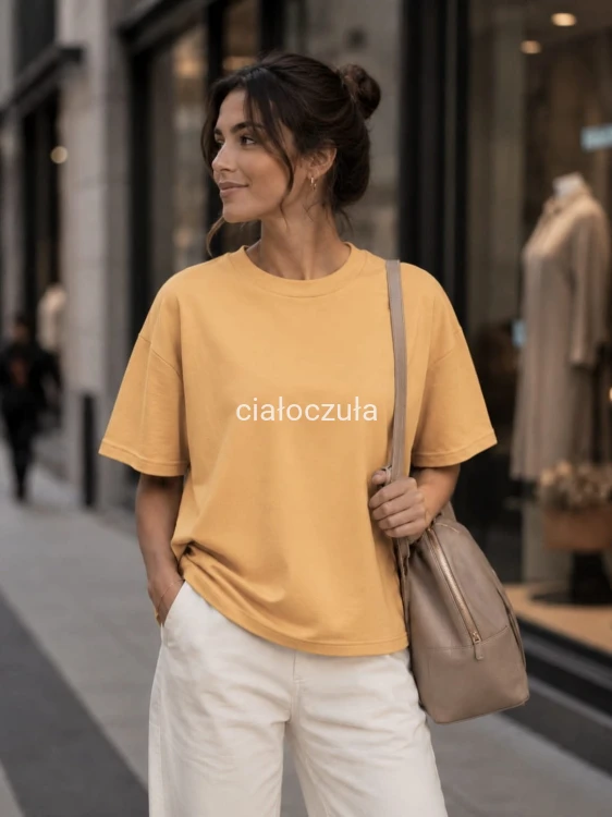 T-shirt w żółtym kolorze z cienkiej dresówki